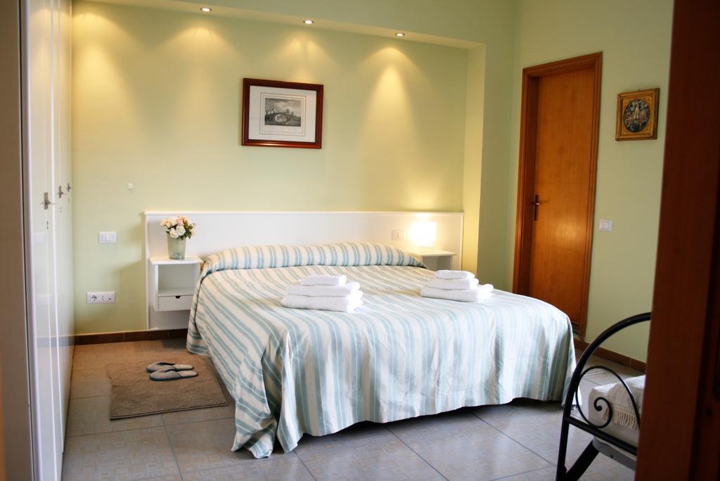 Domi Apartments Wellness Pompeia Quarto foto