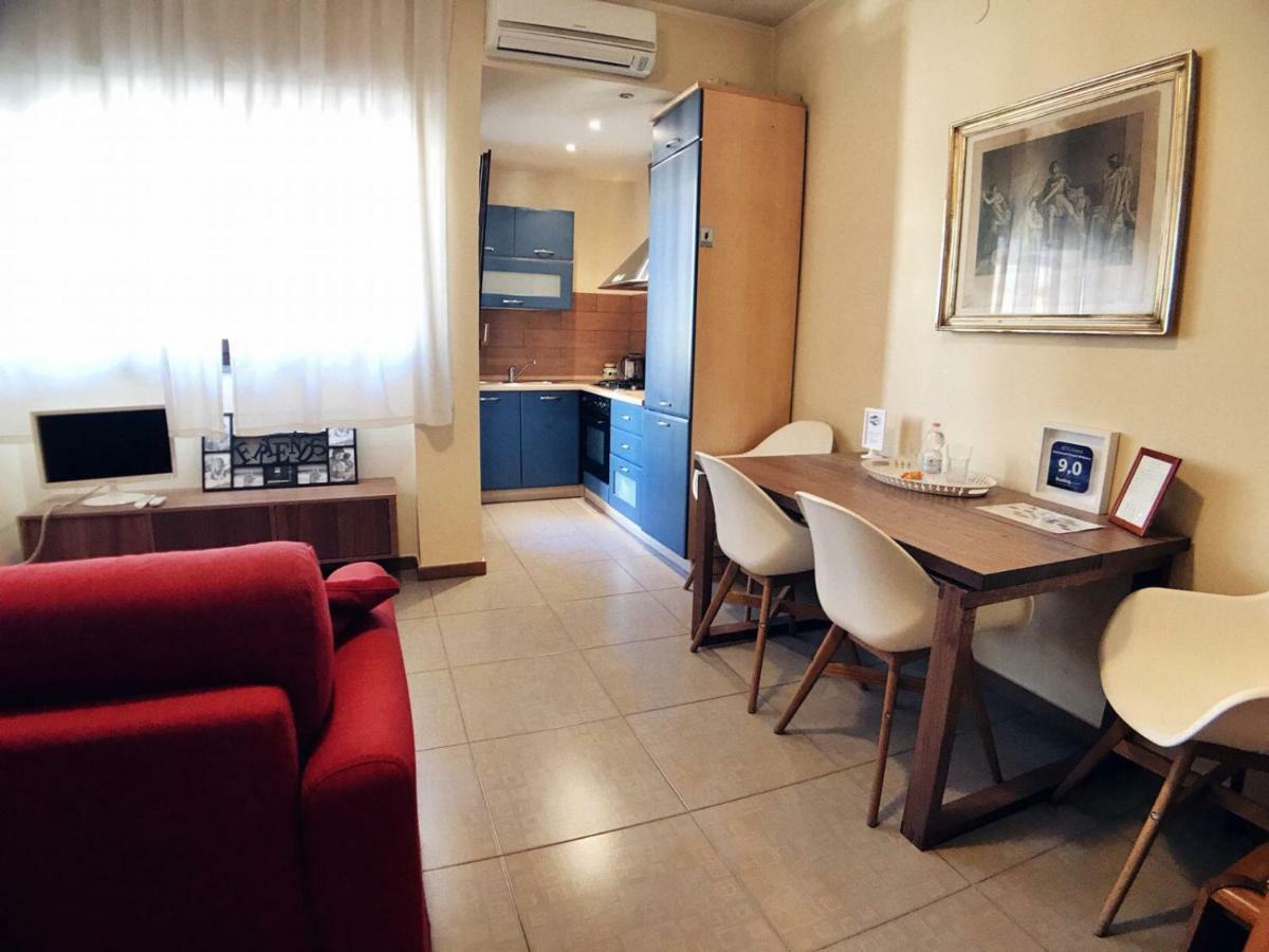 Domi Apartments Wellness Pompeia Quarto foto